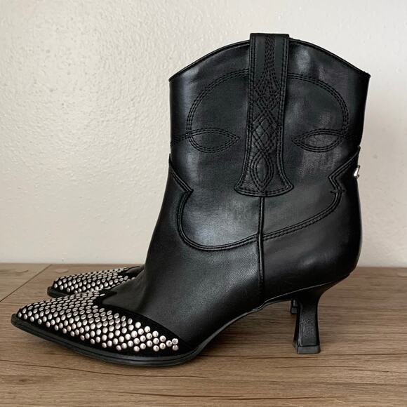 Circus Sam Edelman Western Booties Studded 6 US Black Leather Pointed Toe Kitten - Picture 1 of 16